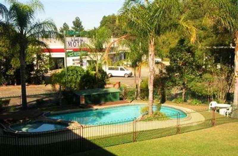 Bucketts Way Motel Глостер Экстерьер фото